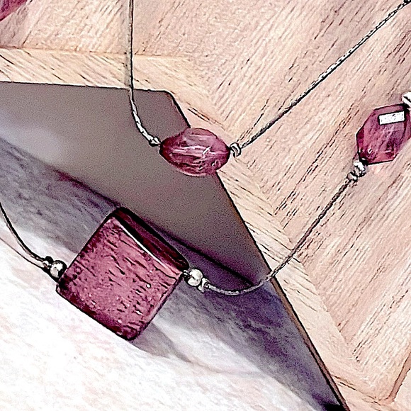 Iridescent Illusion 3 Strand Vintage Necklace - Picture 12 of 13